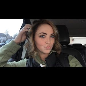 Meet your Posher, Gillian